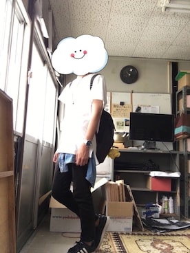「D Collectionのアイテム（Tシャツ/カットソー、ホワイト系）」を使った、seiyaさん（メンズ・168cm）の夏コーディネート