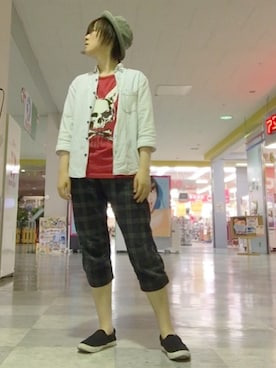 「グラニフ」｜「アイテム（スリッポン）」を使った、batuさん（メンズ・162cm）の夏コーディネート