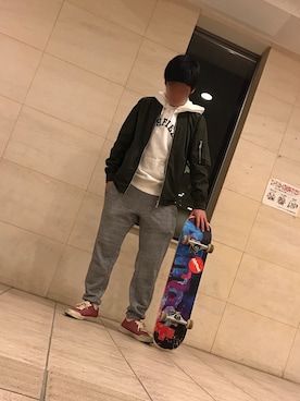 「他にも色々載せてます！！のアイテム（トップス、ホワイト系）」を使った、ARNY(アーニー)さん（メンズ・180cm）の春コーディネート
