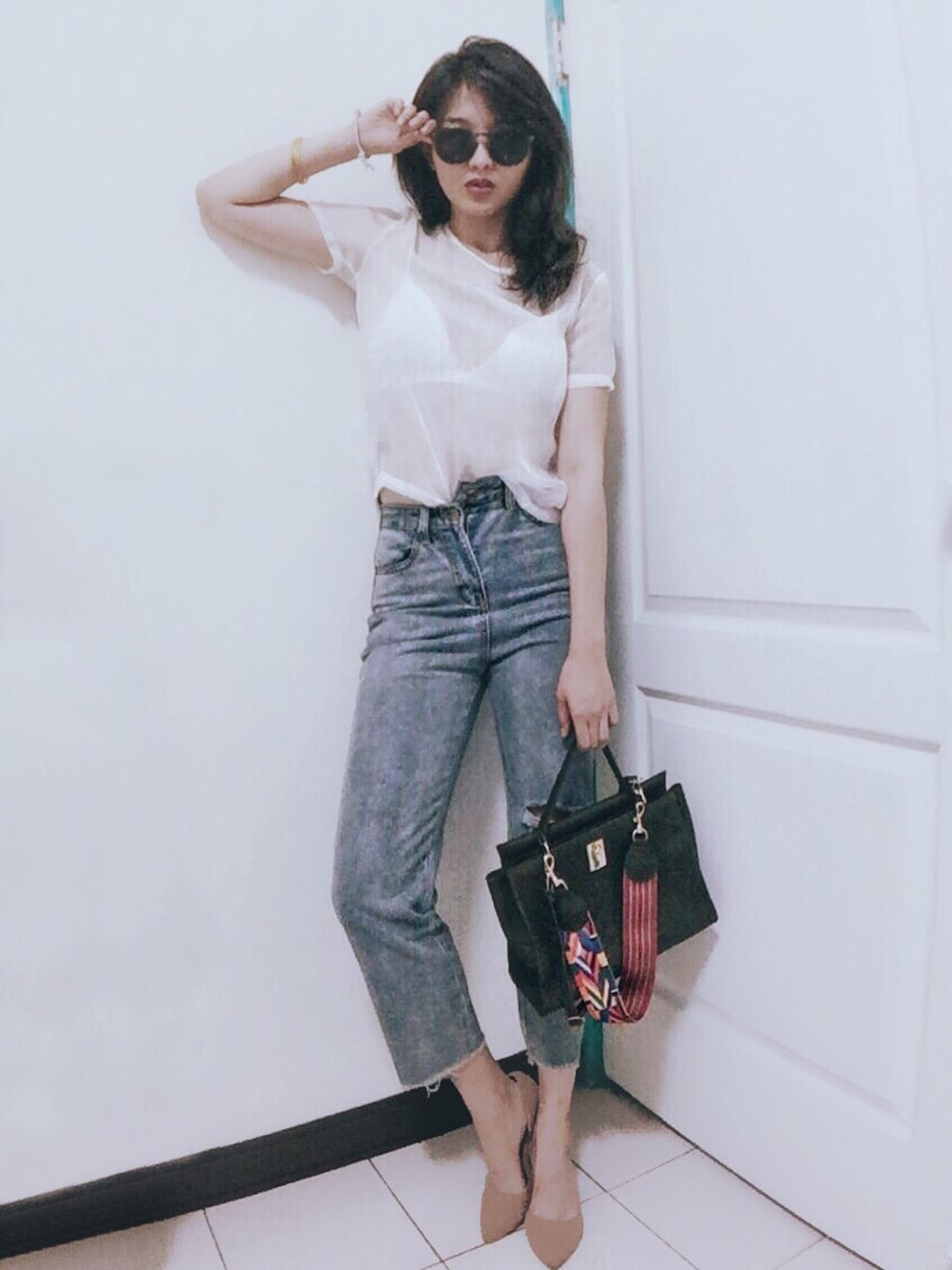 「ootd、outfit、秋のコーデ」｜「FOREVER 21のアイテム（サングラス、ブラック系）」を使った、Sun Weiweiさん（レディース・166cm）の冬コーディネートの1枚目の写真