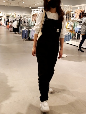 「Carhartt（カーハート）のアイテム（サロペット/オーバーオール）」を使った、y.sさん（レディース・153cm）の春コーディネート
