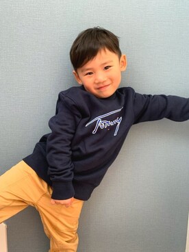 「TOMMY HILFIGER（トミーヒルフィガー）のアイテム（スウェット）」を使った、t☆mr☺︎さん（キッズ・100cm）の冬コーディネート