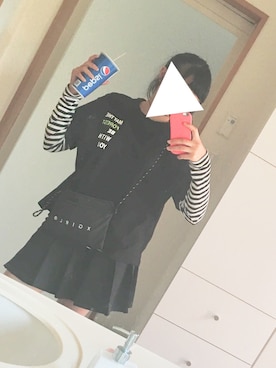 「H&M（エイチ・アンド・エム）のアイテム（Tシャツ/カットソー、ブラック系）」を使った、ぱるさん（レディース・165cm）の春コーディネート