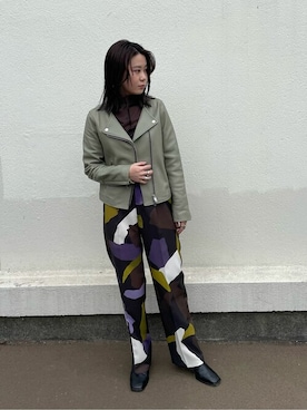 「アイテム（ライダースジャケット、グリーン系）」を使った、akari.nさん（レディース・153cm）の秋コーディネート