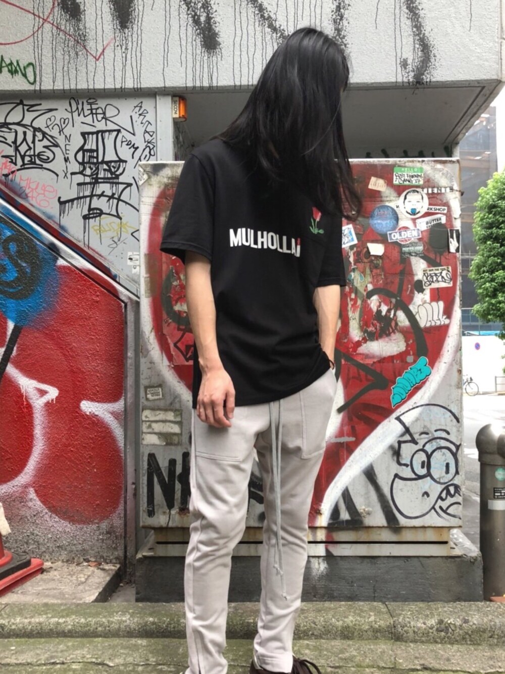 「Tシャツ、ポケットＴシャツ、イージーパンツ、黒、ジョガーパンツ、fashion、outfit、ootd、プリントT、今日のコーデ」｜「CHRISTIAN DADAのCHRISTIAN DADA プリントポケットTシャツ（Tシャツ/カットソー、ブラック系）」を使った、MIDWEST_ECさん（メンズ・173cm）の夏コーディネートの1枚目の写真