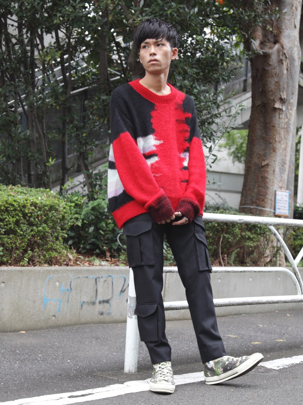 「スタッフセンバツ、ootd、DIET BUTCHER SLIM SKIN、コンバース、AW、アキコーデ、モヘアニット、ニット、MIDWEST」｜「DIET BUTCHERのDIET BUTCHER SLIM SKIN ランダムパターンモヘヤニット（ニット/セーター、レッド系）」を使った、MIDWEST_ECさん（メンズ・173cm）の秋コーディネートの1枚目の写真