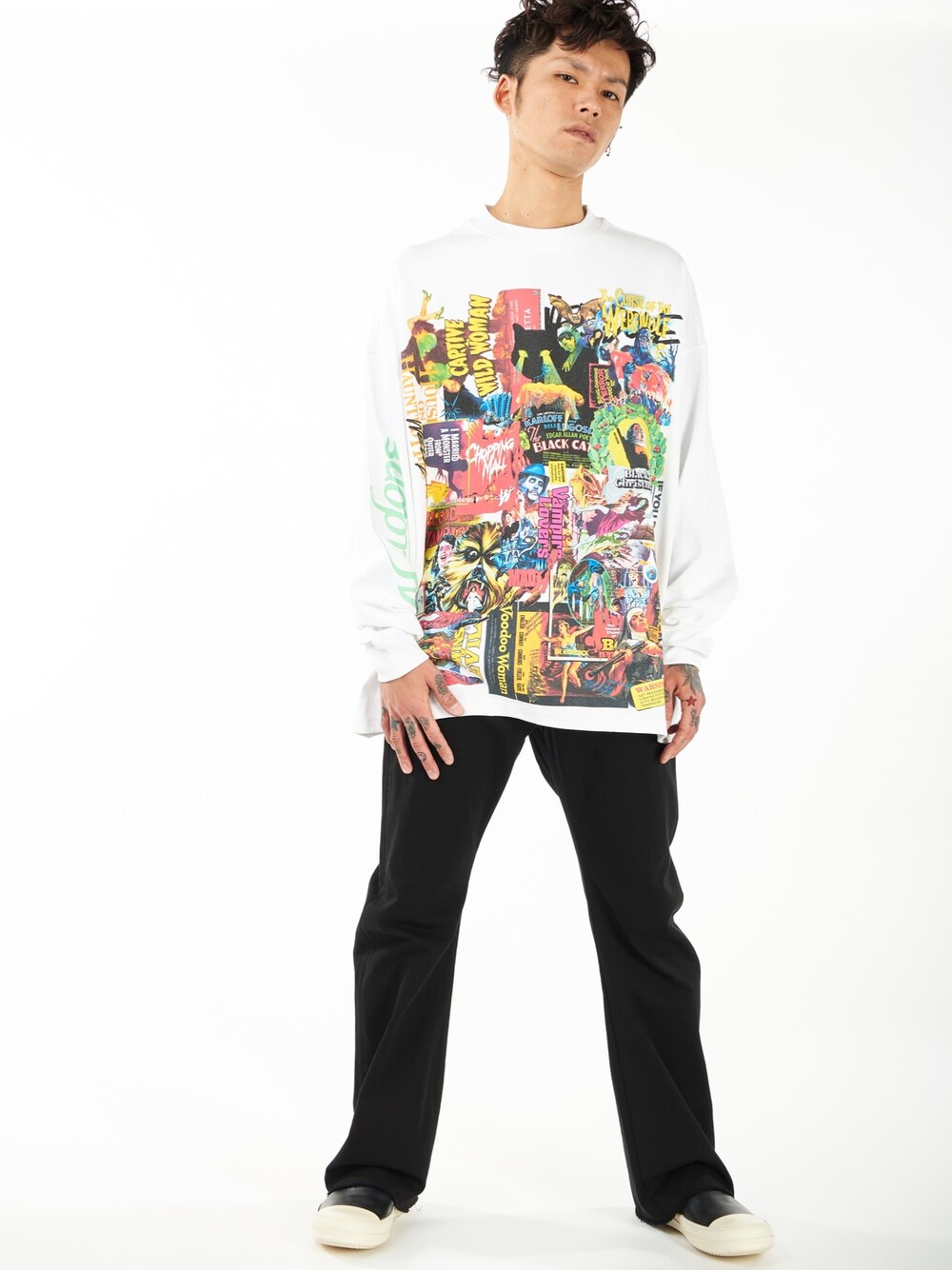 「WE11DONE、MIDWEST、2020ss、ootd、RICK OWENS、モード、ストリート、春コーデ」｜「WE11DONEのアイテム（Tシャツ/カットソー、ホワイト系）」を使った、MIDWEST_ECさん（メンズ・173cm）の冬コーディネートの1枚目の写真