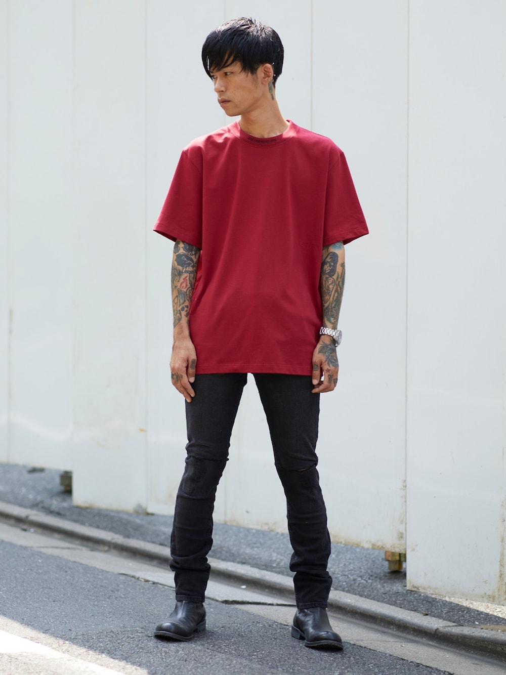 「JOHN LAWRENCE SULLIVAN、MIDWEST、ksubi、PADRONE、シック、ootd、2020AW、秋、赤」｜「JOHN LAWRENCE SULLIVANのJOHN LAWRENCE SULLIVAN  ロゴジャガードTシャツ（Tシャツ/カットソー、レッド系）」を使った、MIDWEST_ECさん（メンズ・173cm）の夏コーディネートの1枚目の写真
