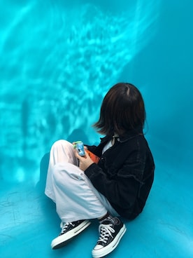 「チャックテイラー」｜「アイテム（デニムジャケット）」を使った、Culumi さん（レディース・160cm）の秋コーディネート