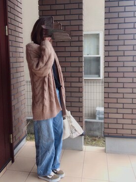 「UNIQLO（ユニクロ）のハイライズワイドストレートジーンズ（デニムパンツ）」を使った、cononaさん（レディース・173cm）の冬コーディネート