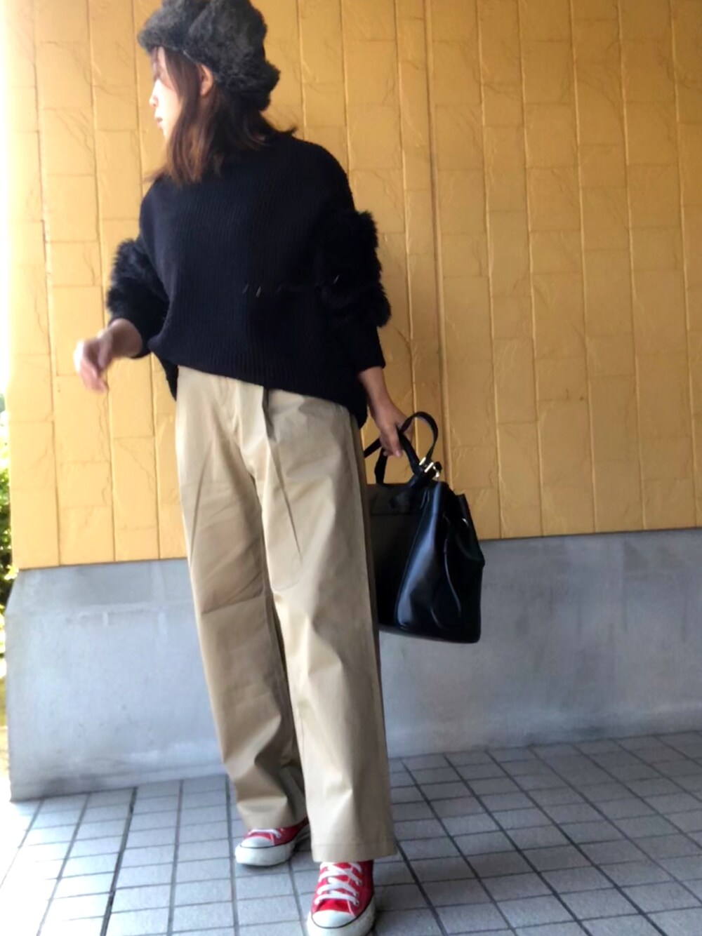 「wearhalloween2017、チノパン、ユニクロ、ファー、ベージュ、コンバース、ザラ、パンツスタイル、もこもこ、ボリューム袖」｜「Rubenのアイテム（ハット、ブラウン系）」を使った、MINI*さん（レディース・148cm）の秋コーディネートの1枚目の写真