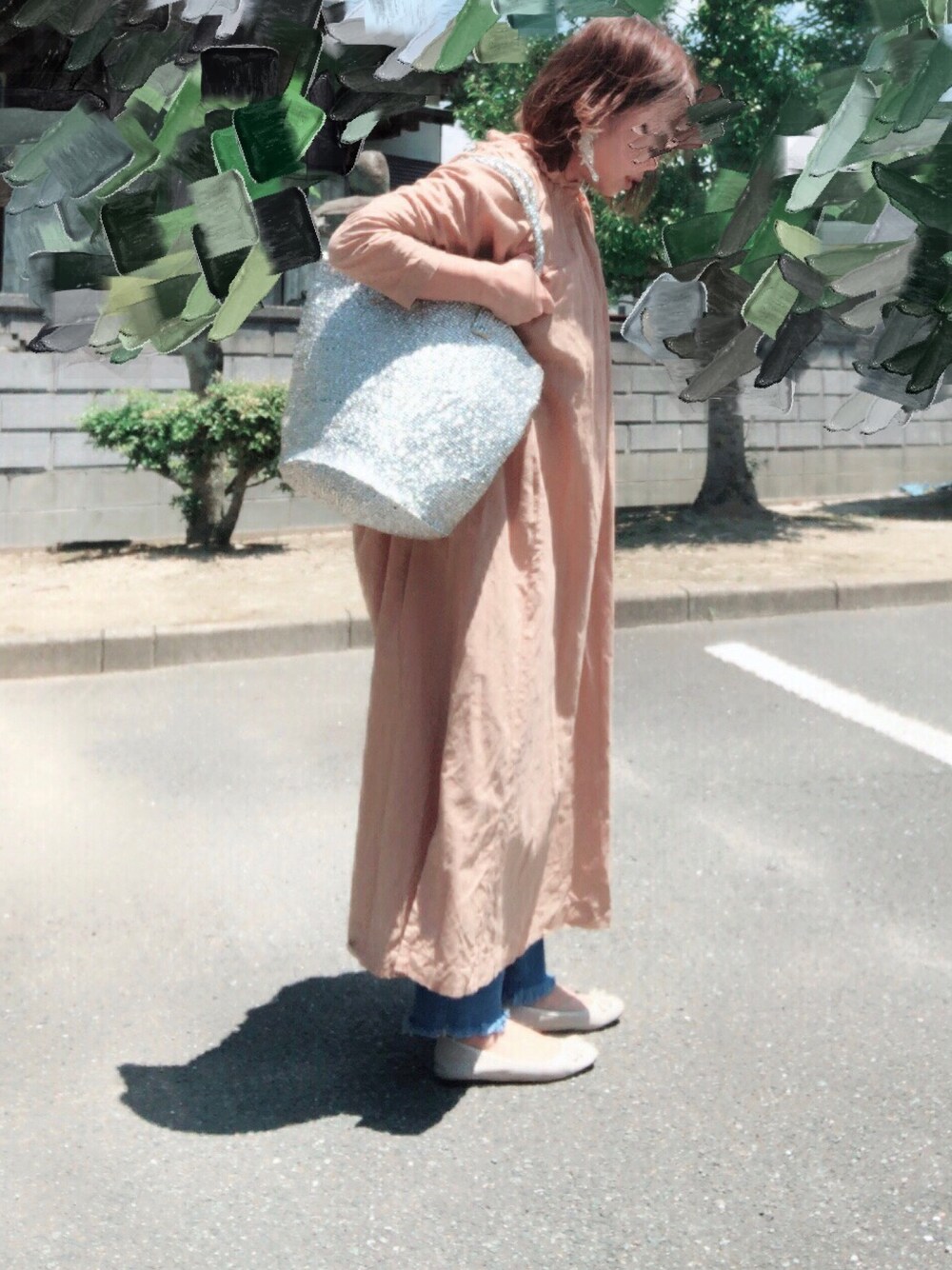 「カジュアルコーデ、ゆるコーデ、マキシ丈ワンピース、アースカラー、低身長、148cm、ZARA、LUCA」｜「ZARAのアイテム（ピアス（両耳用）、ホワイト系）」を使った、MINI*さん（レディース・148cm）の春コーディネートの1枚目の写真