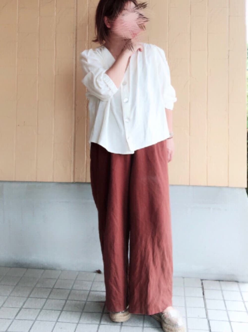 「カジュアルコーデ、ラクチンコーデ、オトナカジュアル、上下リネン、ワイドパンツ、ベージュ、リネン、低身長、148cm」｜「ZARAのアイテム（シャツ/ブラウス、ベージュ系）」を使った、MINI*さん（レディース・148cm）の夏コーディネートの1枚目の写真