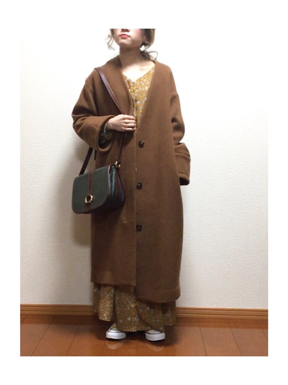 「オトナカジュアル、オーバーサイズ、花柄ワンピース、ノーカラーコート、キャメルアウター」｜「Spick & Spanのダブルメルトンコート◆（その他アウター、ブラウン系）」を使った、kさん（レディース・150cm）の冬コーディネートの1枚目の写真