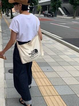 「THE NORTH FACE（ザノースフェイス）のTHE NORTH FACE MUSETTE BAG (ﾅﾁｭﾗﾙ/ﾌﾞﾗｯｸ)（ショルダーバッグ）」を使った、saさん（レディース・152cm）の夏コーディネート