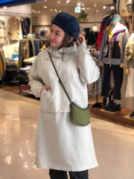 「MANASTASH（マナスタッシュ）のアイテム（バッグ）」を使った、リナリナ～さん（レディース・158cm）の春コーディネート