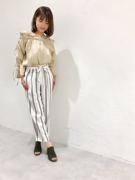 「アイテム（サンダル、グリーン系）」を使った、RINAさん（レディース・158cm）の春コーディネート