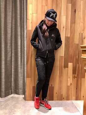 「roar（ロアー）のアイテム（パンツ）」を使った、kazuyoさん（レディース・165cm）の春コーディネート