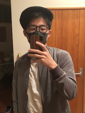 「Abercrombie&Fitch（アバークロンビーアンドフィッチ）のアイテム（Tシャツ/カットソー）」を使った、片翼のチキン　黒岩さん（メンズ・174cm）の秋コーディネート
