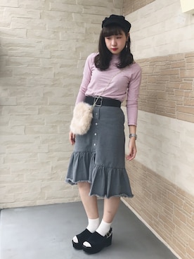 「NICE CLAUP（ナイスクラップ）のアイテム」を使った、REINAさん（レディース・161cm）の秋コーディネート