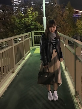 「E hyphen world gallery（イーハイフンワールドギャラリー）のアイテム（スカート）」を使った、REINAさん（レディース・161cm）の秋コーディネート