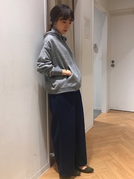 「AMERICAN HOLIC（アメリカンホリック）のフード付裏毛プルオーバー（パーカー）」を使った、REINAさん（レディース・162cm）の秋コーディネート