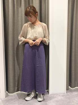 「E hyphen world gallery（イーハイフンワールドギャラリー）のアイテム（シャツ/ブラウス）」を使った、REINAさん（レディース・162cm）の夏コーディネート