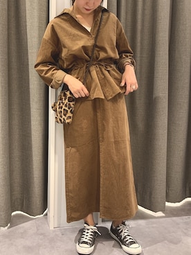 「E hyphen world gallery（イーハイフンワールドギャラリー）のアイテム（スカート）」を使った、REINAさん（レディース・162cm）の秋コーディネート