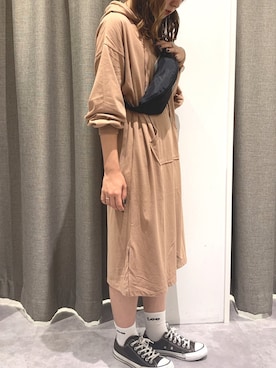 「E hyphen world gallery（イーハイフンワールドギャラリー）のアイテム（ワンピース）」を使った、REINAさん（レディース・162cm）の秋コーディネート