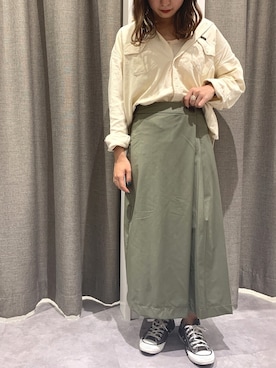 「E hyphen world gallery（イーハイフンワールドギャラリー）のアイテム（シャツ/ブラウス）」を使った、REINAさん（レディース・162cm）の秋コーディネート