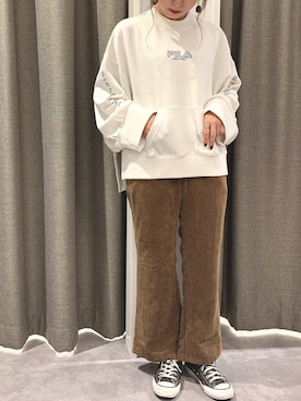 「E hyphen world gallery（イーハイフンワールドギャラリー）のアイテム」を使った、REINAさん（レディース・162cm）の秋コーディネート