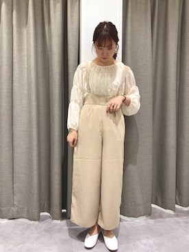「アイボリー」｜「アイテム（サロペット/オーバーオール）」を使った、REINAさん（レディース・162cm）の春コーディネート