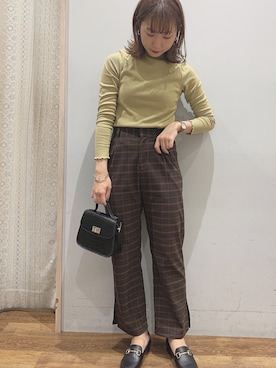 「earth music&ecology（アースミュージックアンドエコロジー）のORiental TRaffic ビットローファー（ローファー）」を使った、REINAさん（レディース・162cm）の秋コーディネート
