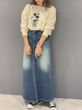 「アイテム（デニムスカート）」を使った、REINAさん（レディース・162cm）の秋コーディネート