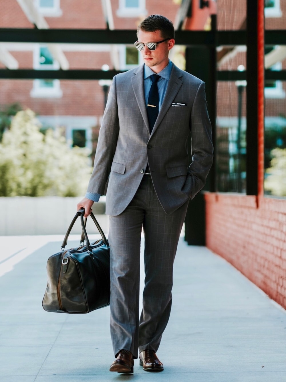 Perry Ellisのスラックスを使った人気ファッション