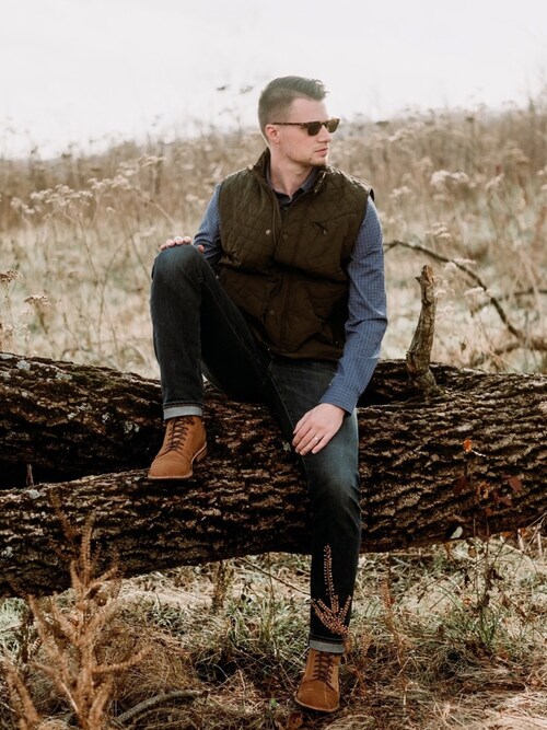 Matt Hartman｜Vestを使ったコーディネート WEAR