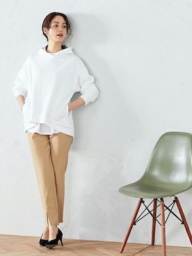 「アイテム（パーカー、ホワイト系）」を使った、COMME CA ISM OFFICIALさん（レディース・167cm）の春コーディネート