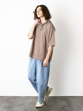 「Purple&Yellow（パープルアンドイエロー）のアイテム」を使った、COMME CA ISM OFFICIALさん（メンズ・175cm）の夏コーディネート