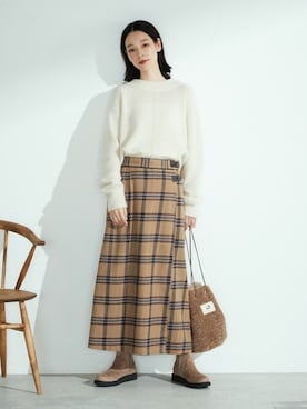 「ONIGIRI（オニギリ）のアイテム（トップス）」を使った、COMME CA ISM OFFICIALさん（レディース・162cm）の秋コーディネート