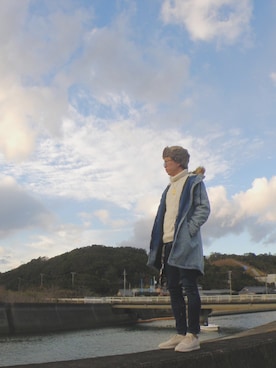 「Levi's（リーバイス）のアイテム（デニムパンツ、ブルー系）」を使った、whitecrowさん（メンズ・183cm）の冬コーディネート