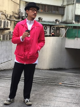 「H&M（エイチ・アンド・エム）のアイテム（ナイロンジャケット）」を使った、Shu Han Changさん（メンズ・180cm）の春コーディネート