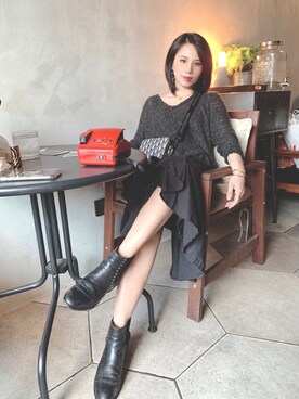 「CHARLES & KEITH（チャールズ & キース）のアイテム（アクセサリー）」を使った、Móさん（レディース・162cm）の秋コーディネート