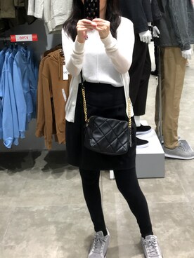 「ZARA（ザラ）のアイテム（スカート、ブラック系）」を使った、Rauraさん（レディース・160cm）の秋コーディネート