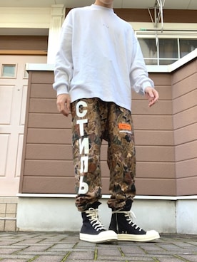 「DRKSHDW by RICK OWENS（ダークシャドウ バイ リックオウエンス）のアイテム（ブーツ）」を使った、こーすけさん（メンズ・173cm）の冬コーディネート