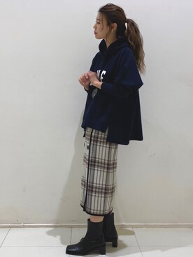 「AMERICANA（アメリカーナ）のアイテム（パーカー）」を使った、BABYLONE STAFFさん（レディース・158cm）の秋コーディネート