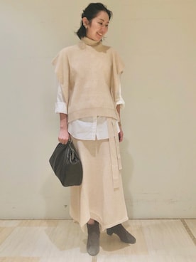 「LAURA DI MAGGIO（ローラディマッジオ）のアイテム」を使った、BABYLONE STAFFさん（レディース・162cm）の秋コーディネート