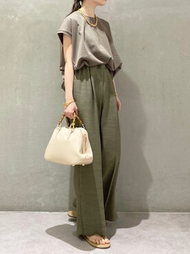 「BEVINI（べヴィニ）のアイテム」を使った、BABYLONE STAFFさん（レディース・158cm）の春コーディネート