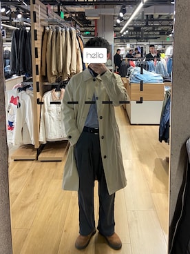 「PULL&BEAR（プルアンドベア）のアイテム（トレンチコート）」を使った、小朋友你是否有很多问号さん（メンズ・169cm）の冬コーディネート