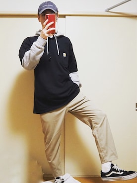 「TOMMY HILFIGER（トミーヒルフィガー）のアイテム（キャップ）」を使った、がくさん（メンズ・178cm）の秋コーディネート
