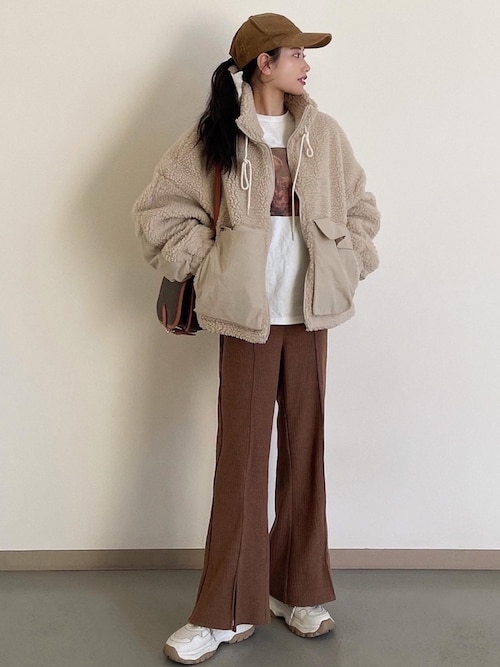 T Λ Eさんのコーディネート